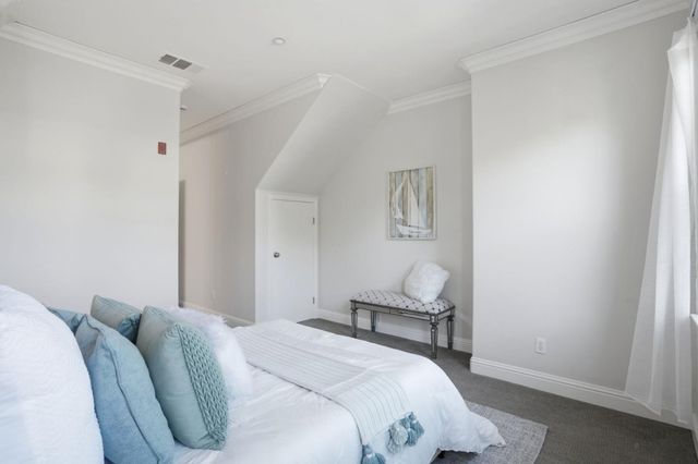 580 De Guigne Drive, Sunnyvale, CA 94085