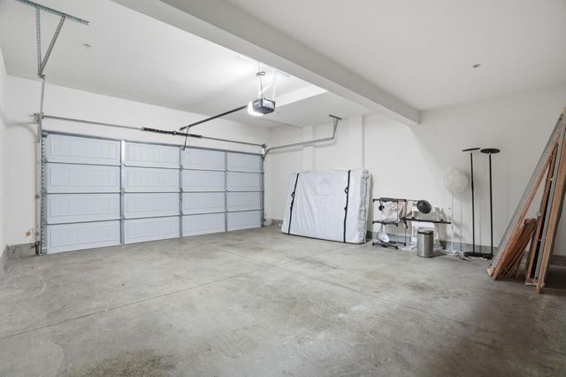 580 De Guigne Drive, Sunnyvale, CA 94085