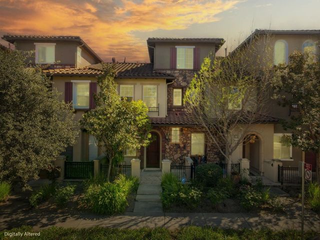 580 De Guigne Drive, Sunnyvale, CA 94085