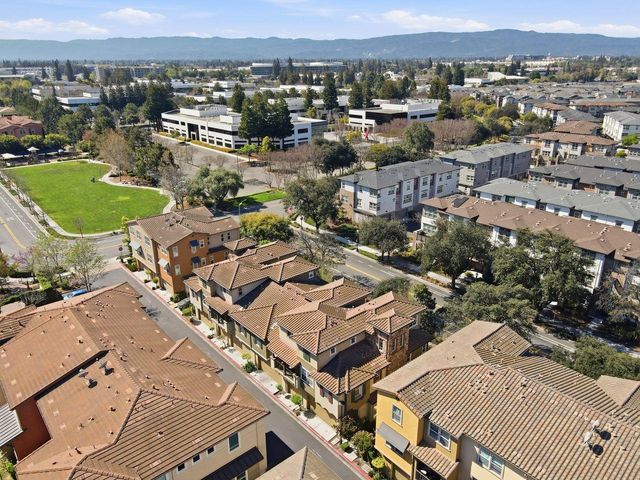 580 De Guigne Drive, Sunnyvale, CA 94085