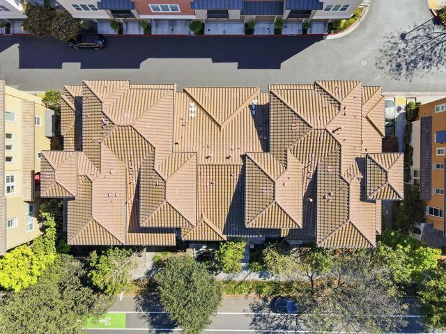 580 De Guigne Drive, Sunnyvale, CA 94085