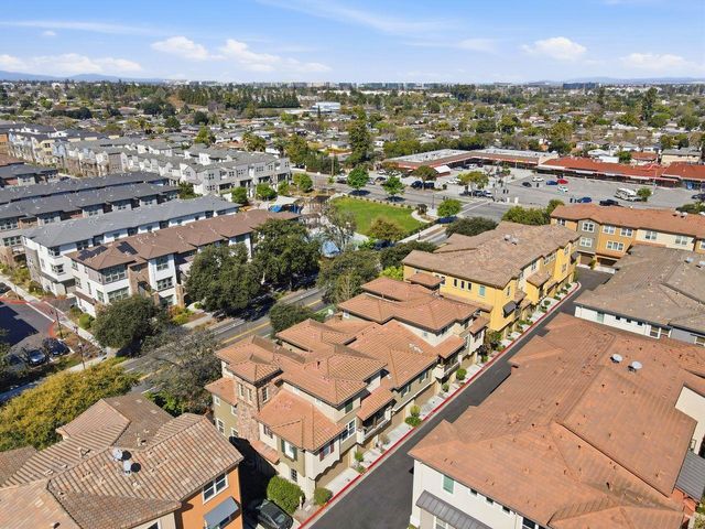 580 De Guigne Drive, Sunnyvale, CA 94085