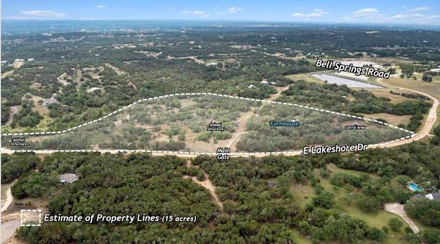 204 E Lakeshore DR, Dripping Springs, TX 78620