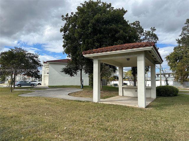 619 SW 2nd Pl 619, Florida City, FL 33034