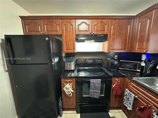 619 SW 2nd Pl 619, Florida City, FL 33034