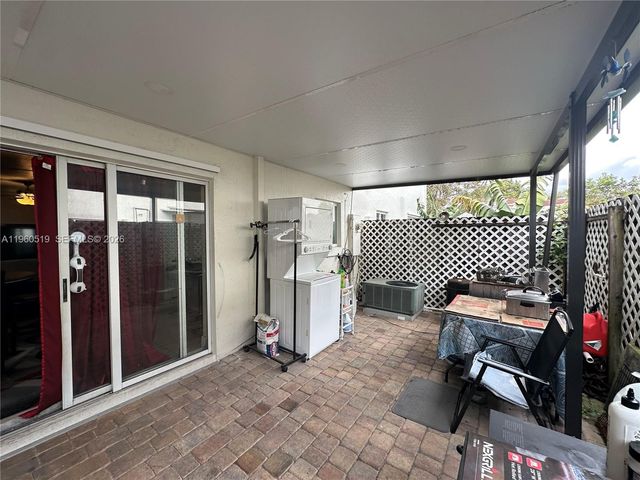 619 SW 2nd Pl 619, Florida City, FL 33034