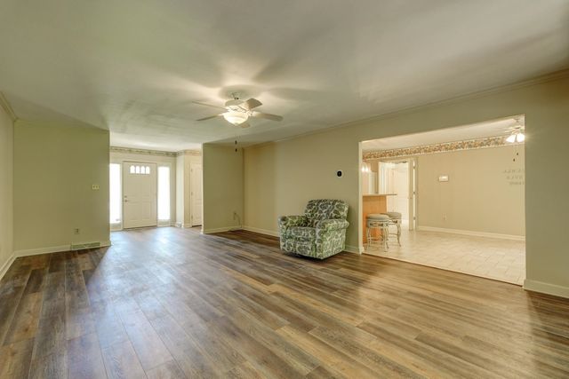 317 Sagamore Court, Spartanburg, SC 29301