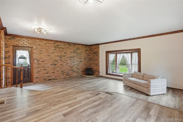 1525 E Dawson Road, Milford Charter Township, MI 48381