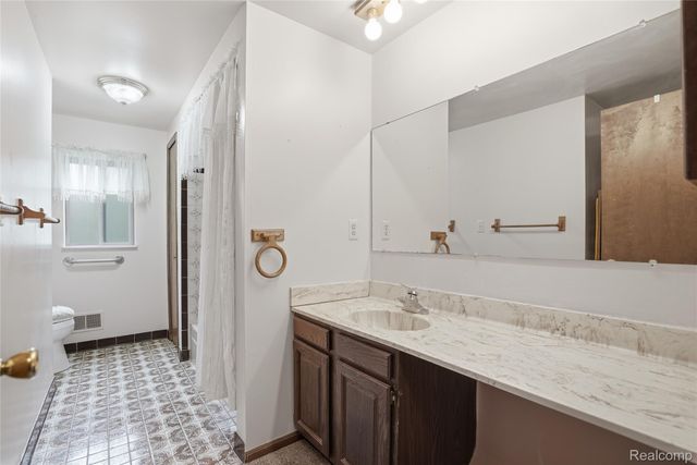 1525 E Dawson Road, Milford Charter Township, MI 48381