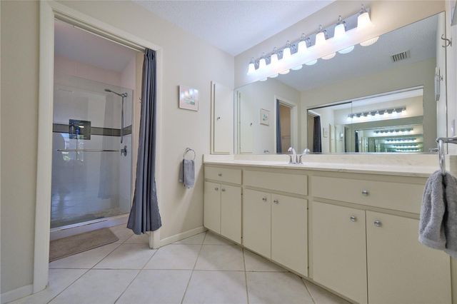 5257 MYRTLE WAY 29, Sarasota, FL 34235