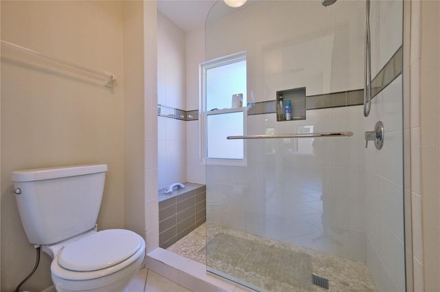 5257 MYRTLE WAY 29, Sarasota, FL 34235