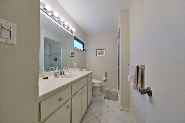 5257 MYRTLE WAY 29, Sarasota, FL 34235