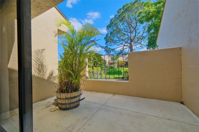 5257 MYRTLE WAY 29, Sarasota, FL 34235