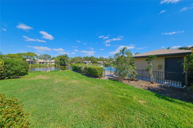 5257 MYRTLE WAY 29, Sarasota, FL 34235