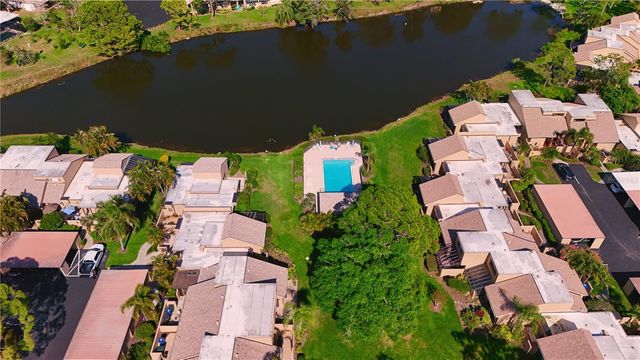 5257 MYRTLE WAY 29, Sarasota, FL 34235