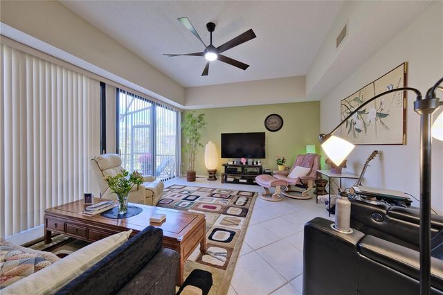 5257 MYRTLE WAY 29, Sarasota, FL 34235