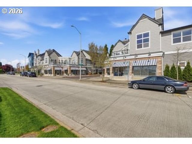 742 Se Fairwinds Loop 742G, Vancouver, WA 98661