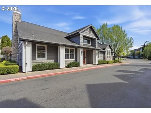 742 Se Fairwinds Loop 742G, Vancouver, WA 98661