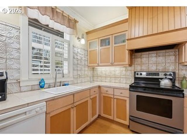 742 Se Fairwinds Loop 742G, Vancouver, WA 98661