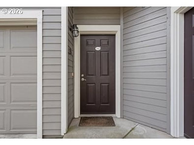 742 Se Fairwinds Loop 742G, Vancouver, WA 98661