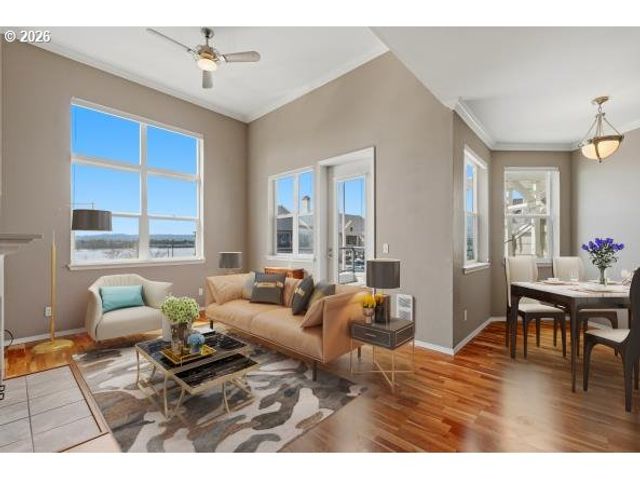 742 Se Fairwinds Loop 742G, Vancouver, WA 98661