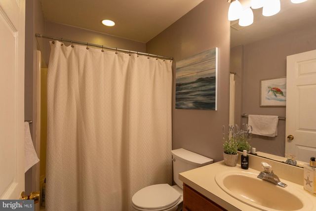 49 OXYCOCUS ROAD, Manahawkin, NJ 08050