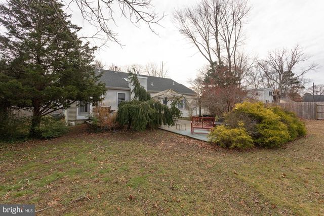 49 OXYCOCUS ROAD, Manahawkin, NJ 08050