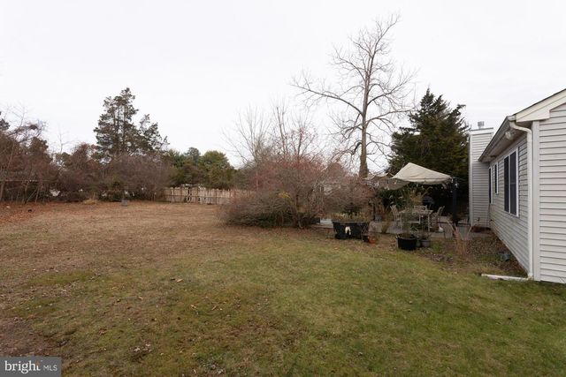 49 OXYCOCUS ROAD, Manahawkin, NJ 08050