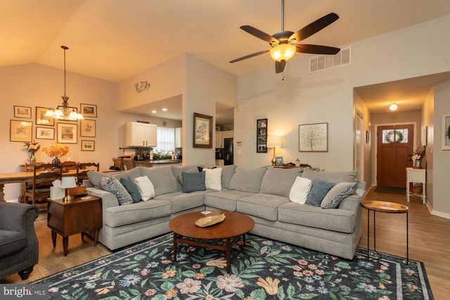 49 OXYCOCUS ROAD, Manahawkin, NJ 08050