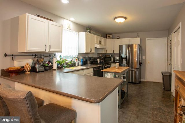 49 OXYCOCUS ROAD, Manahawkin, NJ 08050