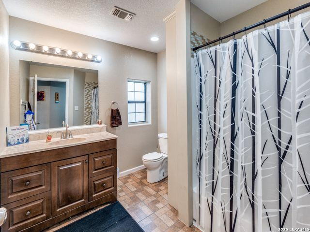 813 Pleasant Acres, Seguin, TX 78155