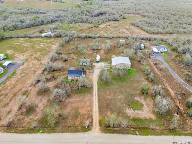 813 Pleasant Acres, Seguin, TX 78155