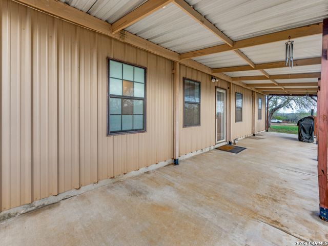 813 Pleasant Acres, Seguin, TX 78155