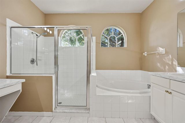 1452 KENSINGTON WOODS DRIVE, Lutz, FL 33549