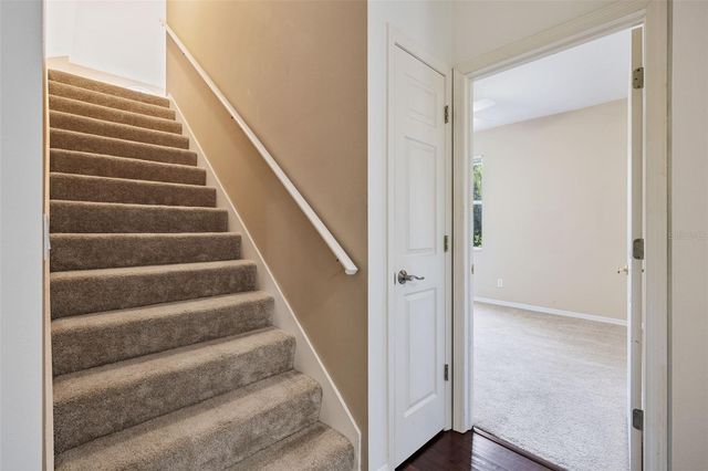 1452 KENSINGTON WOODS DRIVE, Lutz, FL 33549