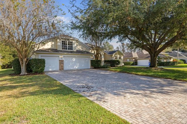 1452 KENSINGTON WOODS DRIVE, Lutz, FL 33549