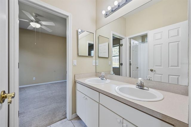 1452 KENSINGTON WOODS DRIVE, Lutz, FL 33549