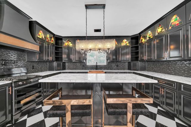 3102 Breezy Pines Court, Kingwood, TX 77339