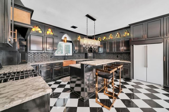 3102 Breezy Pines Court, Kingwood, TX 77339