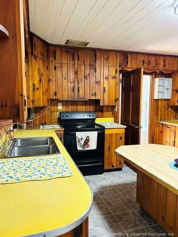 504 W 30th Street, Lumberton, NC 28358
