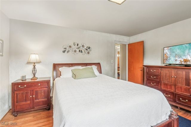 21763 Hillsdale Avenue, Fairview Park, OH 44126