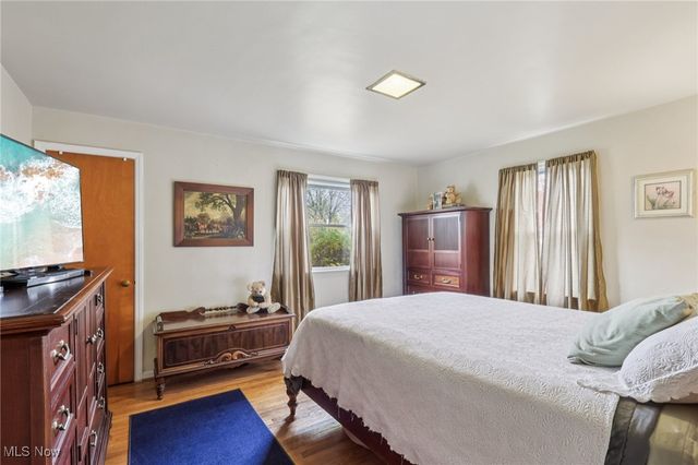 21763 Hillsdale Avenue, Fairview Park, OH 44126