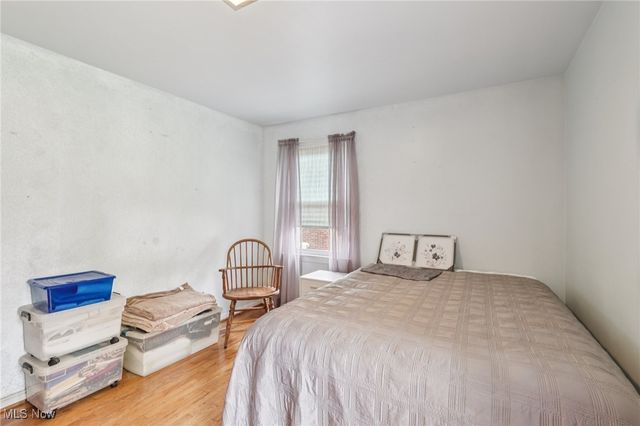 21763 Hillsdale Avenue, Fairview Park, OH 44126