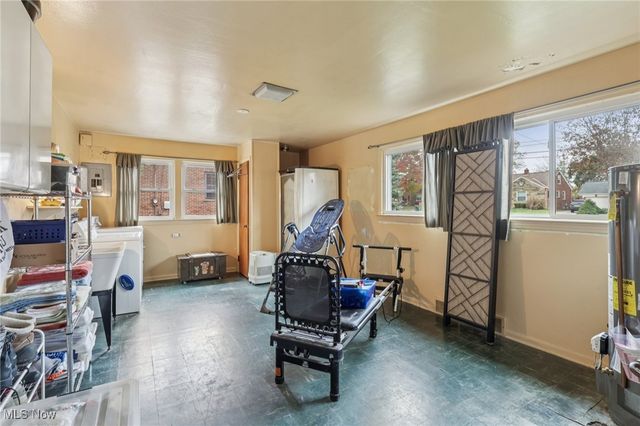 21763 Hillsdale Avenue, Fairview Park, OH 44126