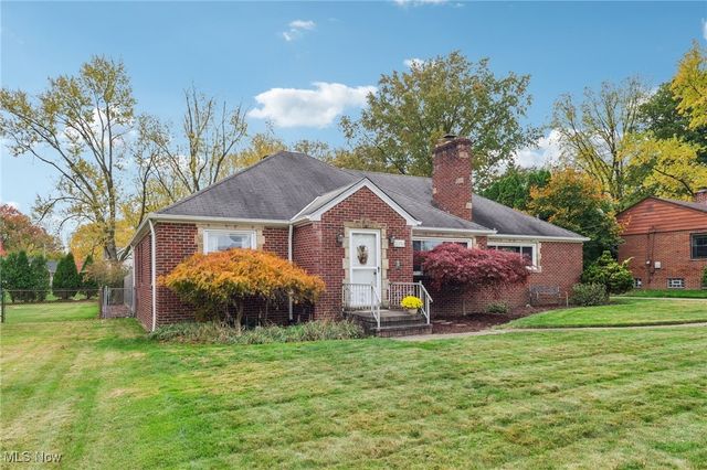 21763 Hillsdale Avenue, Fairview Park, OH 44126