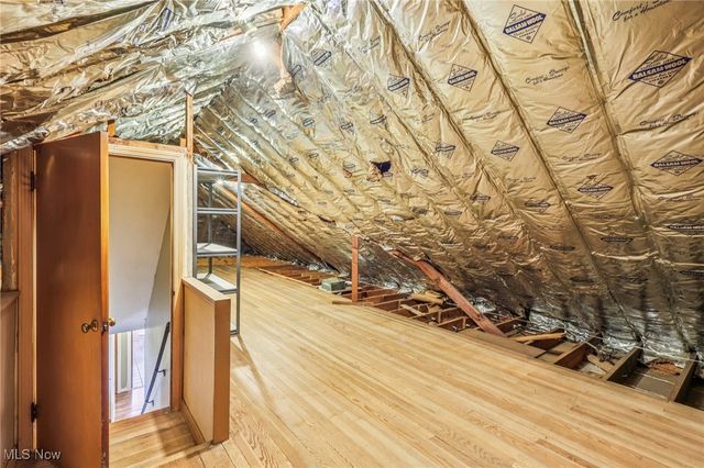 21763 Hillsdale Avenue, Fairview Park, OH 44126