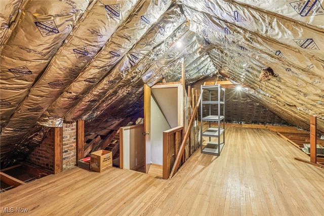 21763 Hillsdale Avenue, Fairview Park, OH 44126