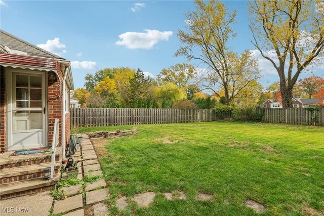 21763 Hillsdale Avenue, Fairview Park, OH 44126