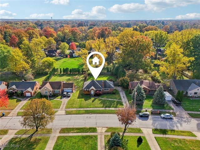 21763 Hillsdale Avenue, Fairview Park, OH 44126