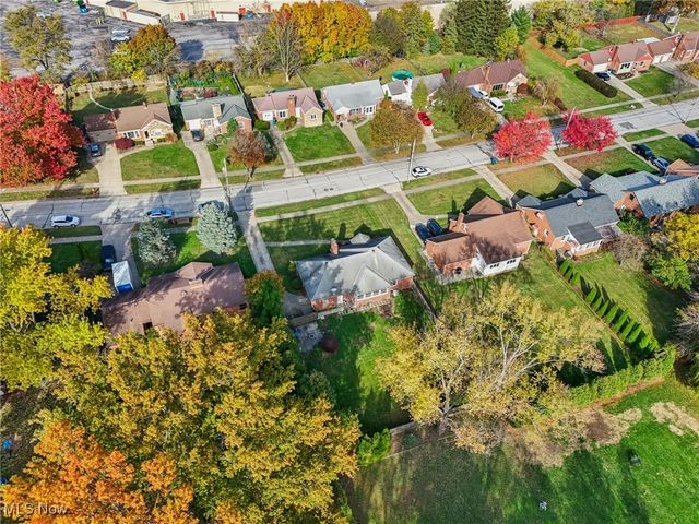 21763 Hillsdale Avenue, Fairview Park, OH 44126
